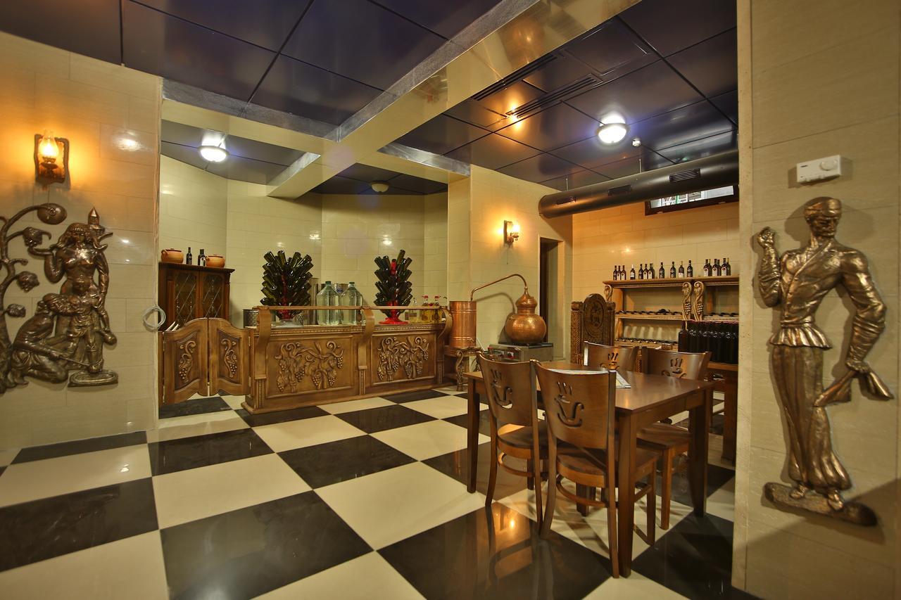 Hotel Wine Palace Tbilisi Bagian luar foto