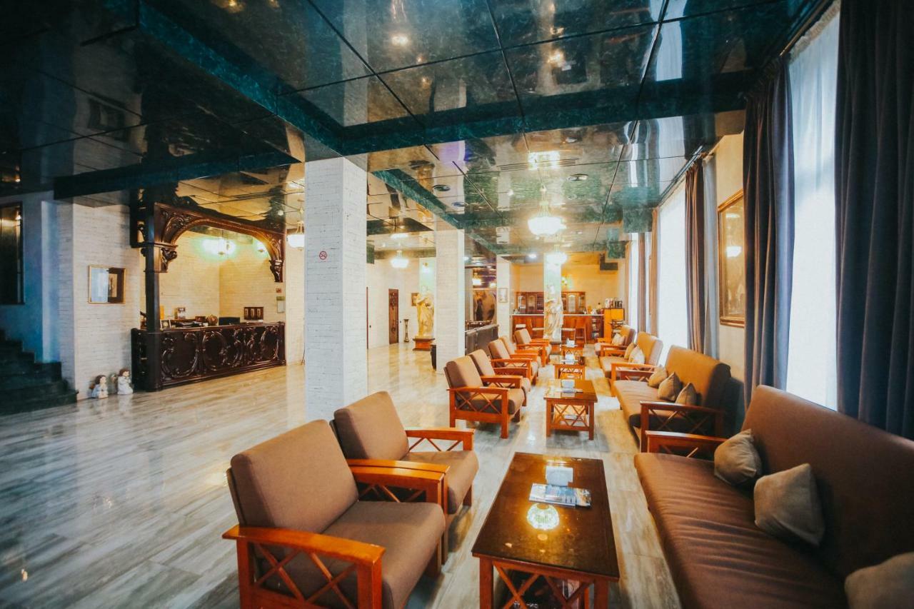 Hotel Wine Palace Tbilisi Bagian luar foto